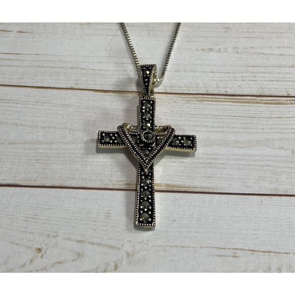CW Art Deco 925 Marcasite Cross Pendant Chain Link Necklace - Picture 3 of 7